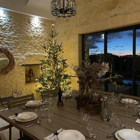 Ferme Redouline - 3 Bedroom, Large Private Pool * Coux-et-Bigaroque-Mouzens