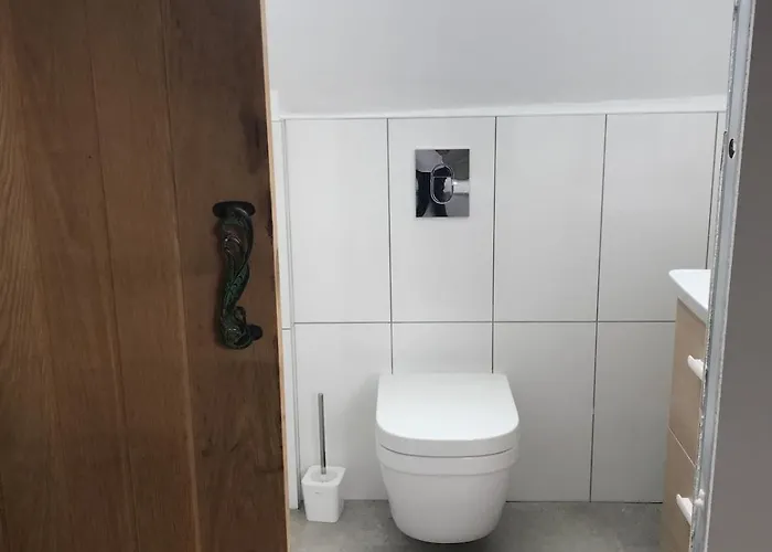 Дом отдыха Ferme Redouline - 3 Bedroom, Large Private Pool